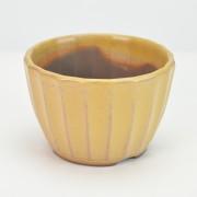 【瀬戸焼】 菊型 3号 黄 幅9.8cm×高さ6.5cm