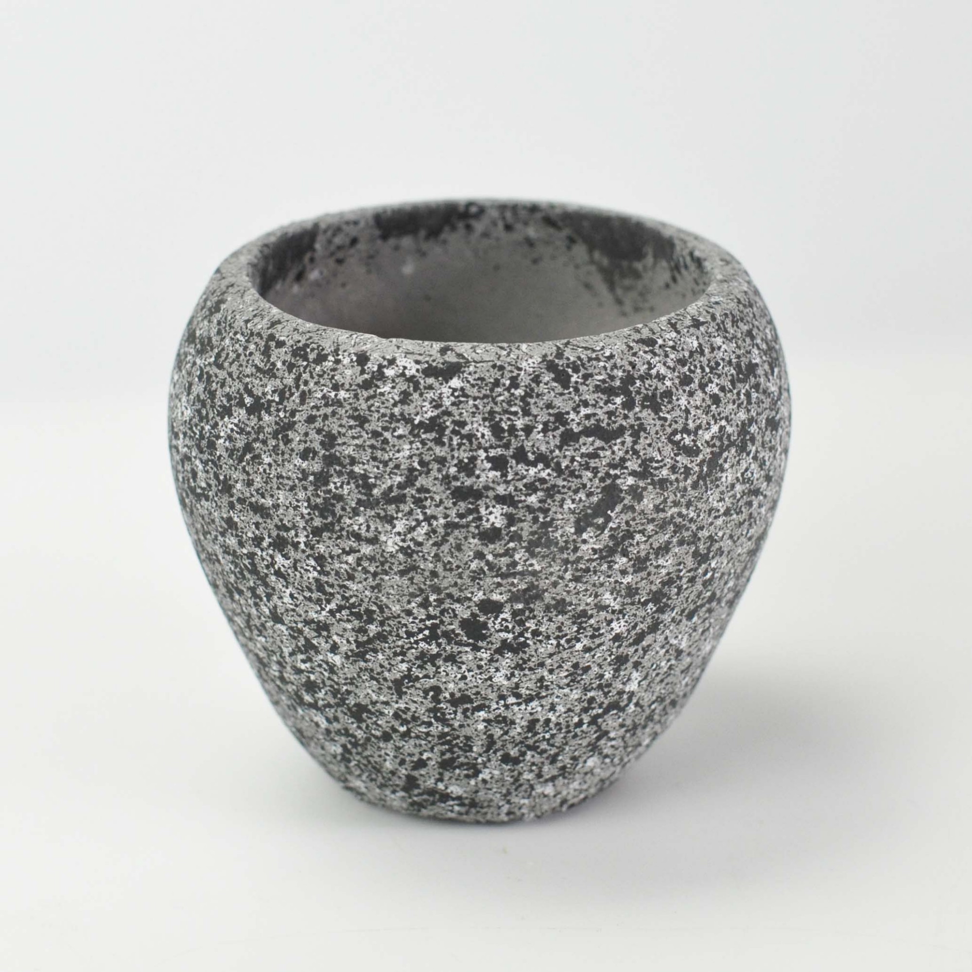 セメント調ラウンド鉢 小 3号 墨黒 外寸9cm 内寸6.5cm 高さ8cm